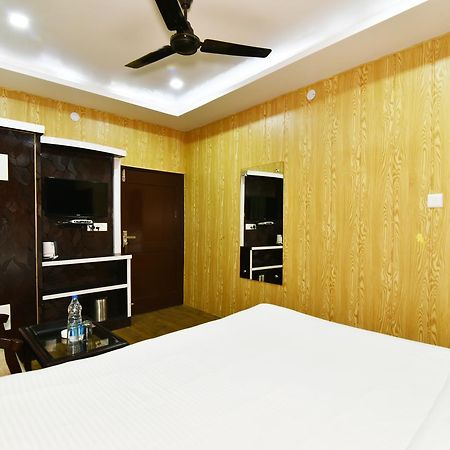 דרמסאלה Surbhi Guest House מראה חיצוני תמונה