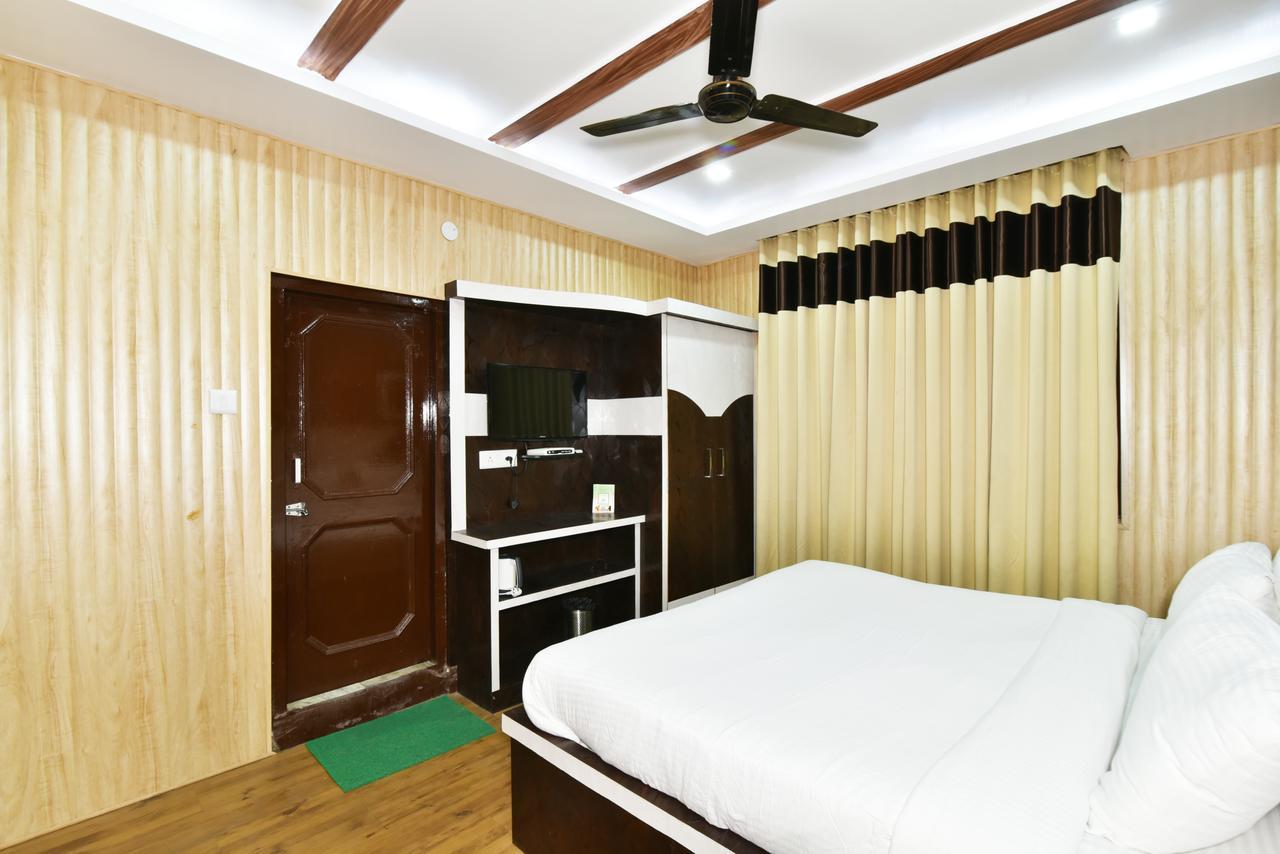 דרמסאלה Surbhi Guest House מראה חיצוני תמונה