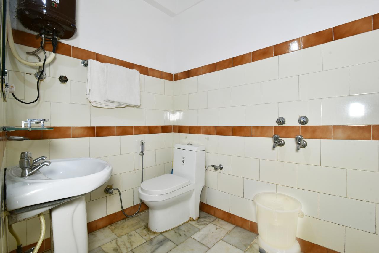 דרמסאלה Surbhi Guest House מראה חיצוני תמונה